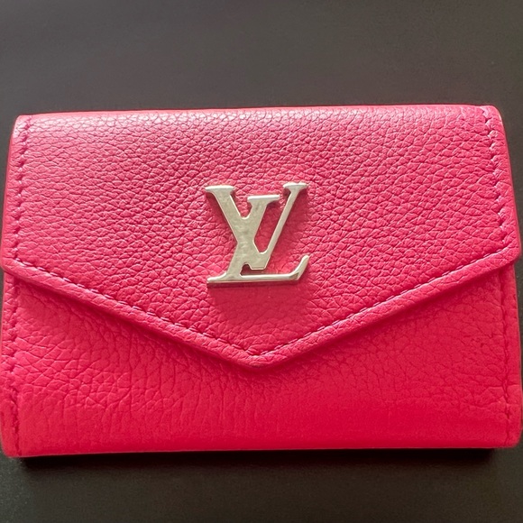 Louis Vuitton 2019 LV monogram lock mini wallet - Picture 2 of 6